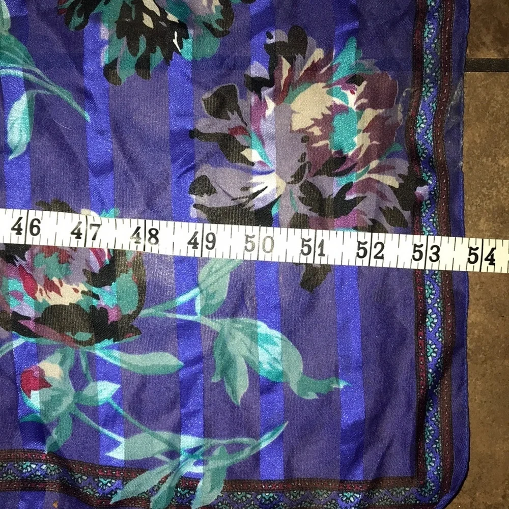 Women’s Sheer Floral Blue Scarf
